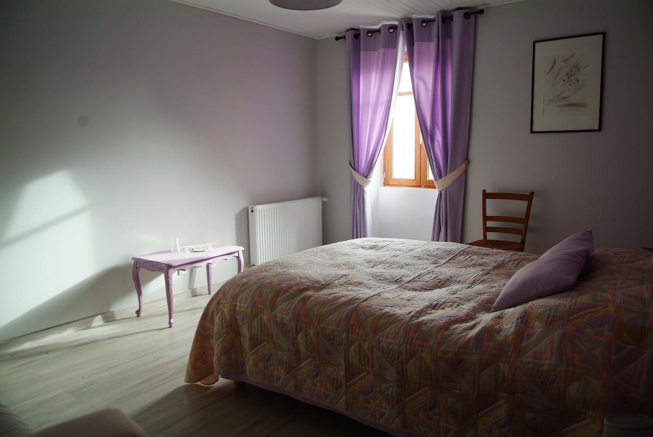 Bed and Breakfast Domaine Des Aloets Moire Camera foto