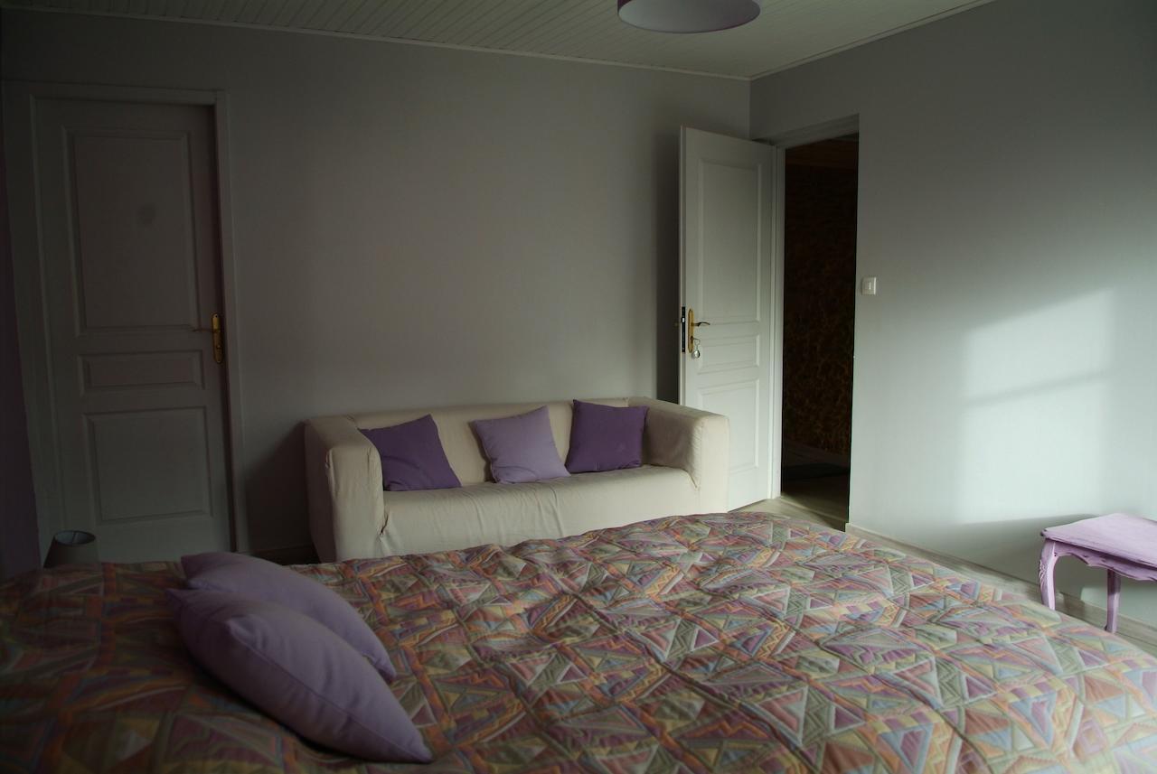Bed and Breakfast Domaine Des Aloets Moire Camera foto